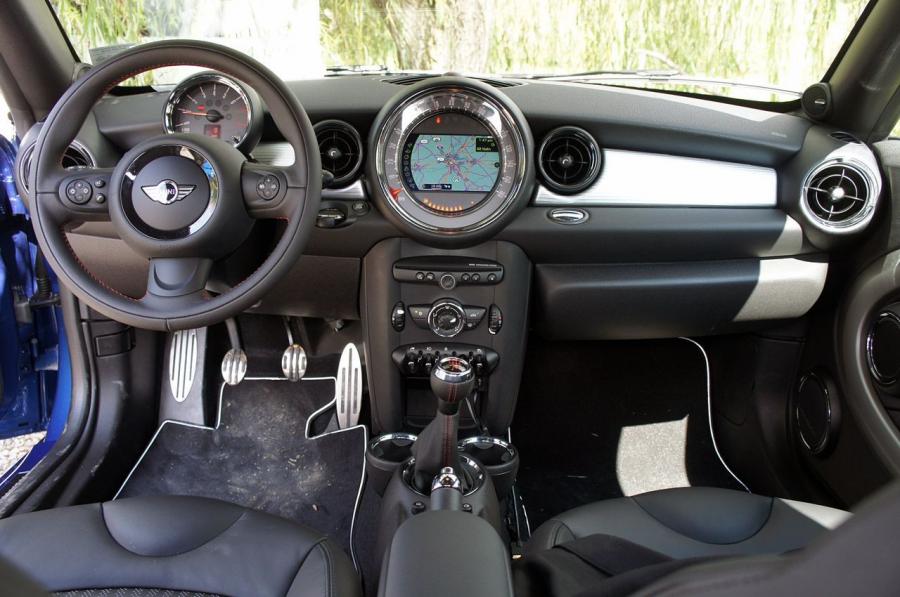  Mini Coupe JCW 2012 года  (фото 25 из 173)